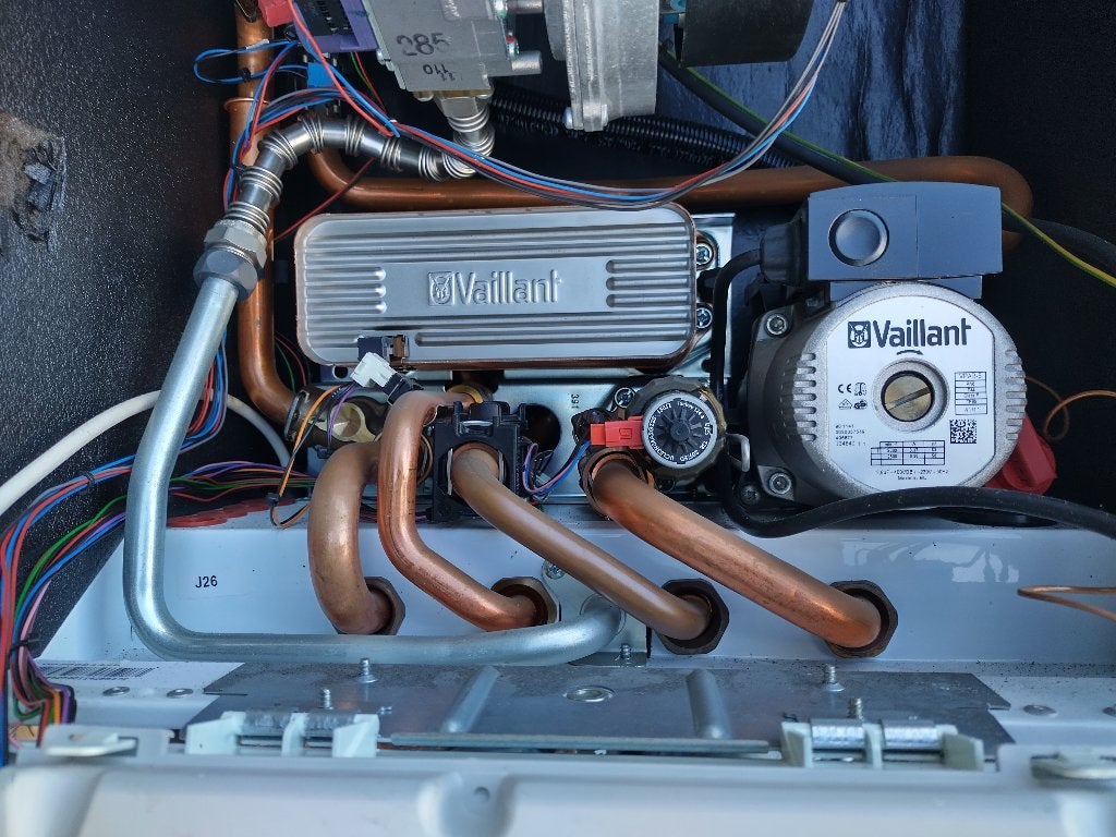 Vaillant HR Solide plus VHR 30-34, Ophalen, 30 tot 80 cm, Gebruikt, Hoog rendement (Hr)