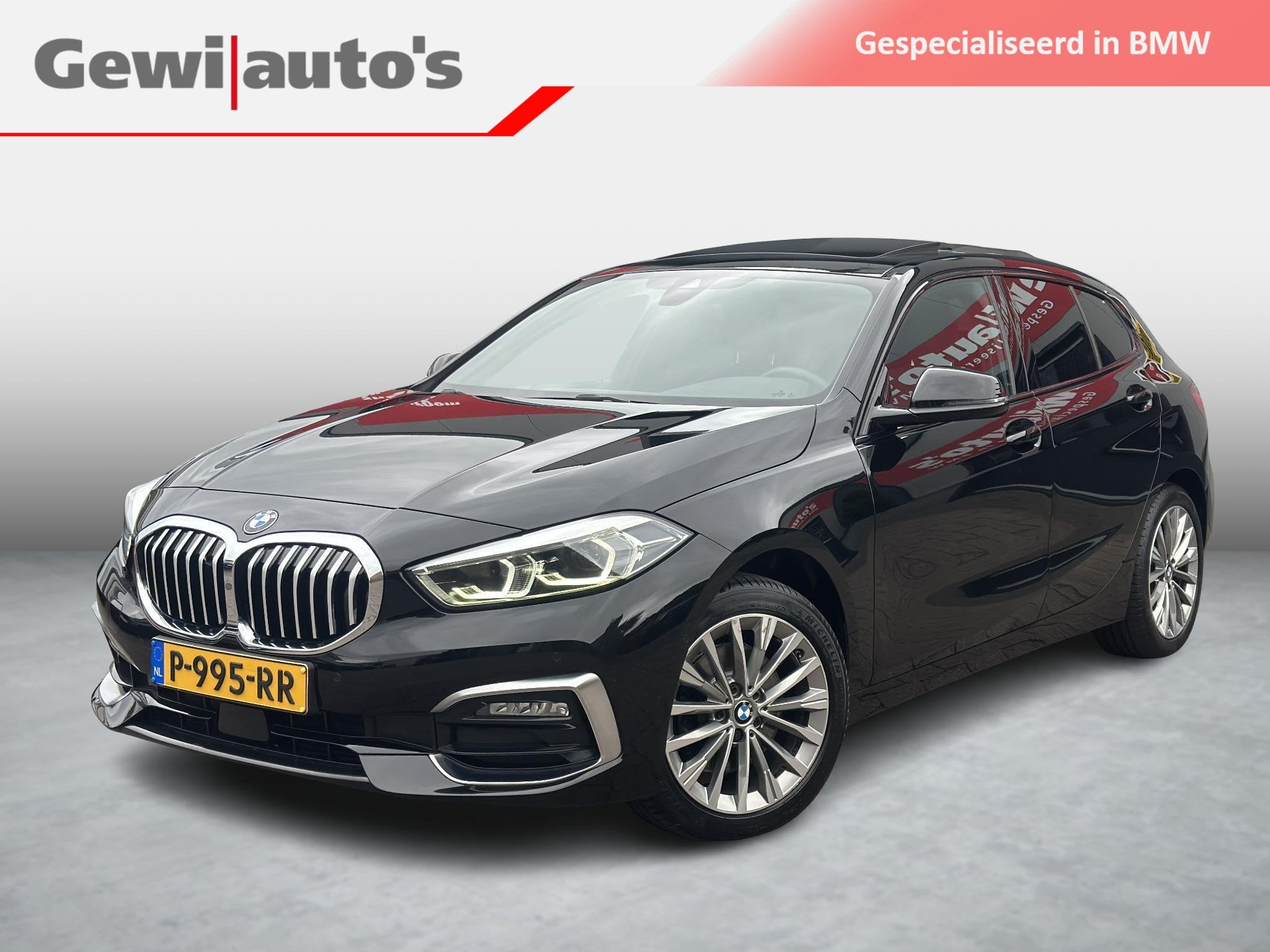 BMW 1-serie 118i Executive Luxury NL Panodak|Leder|sport|HiF, Auto's, Dealer onderhouden, 136 pk, Gebruikt, Zwart