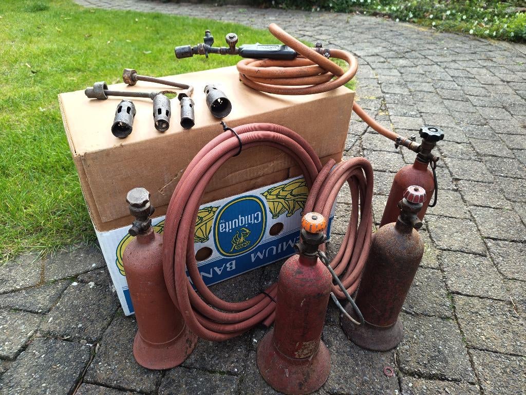 Gasflesjes met brander en toebehoren  , Ophalen of Verzenden, Gebruikt, Gereedschap of Toebehoren