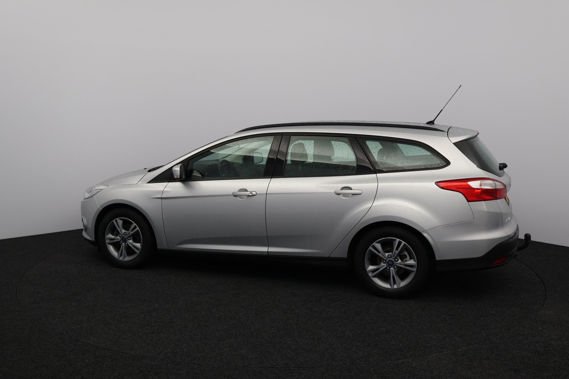 Ford FOCUS Wagon 1.0 EcoBoost Edition/ D-Riem verv: 141.000, Auto's, Euro 5, Gebruikt, Zwart, Bluetooth