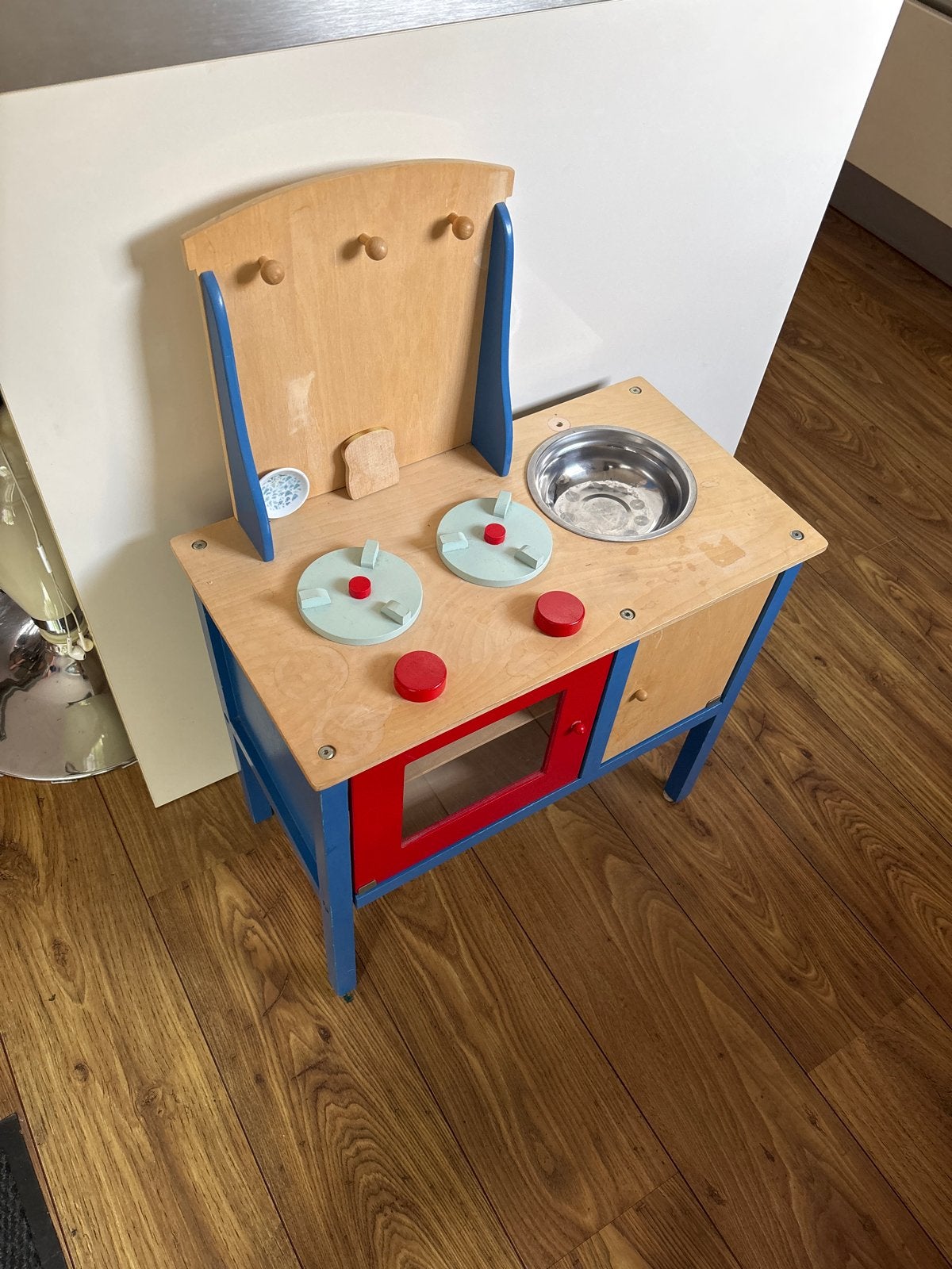 Houten kinderkeuken met accessoires, Kinderen en Baby's, Ophalen of Verzenden, Gebruikt, Meubelstuk of Keukentje