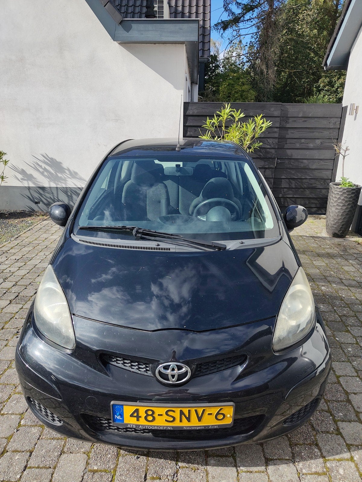 Toyota Aygo 1.0 12V Vvt-i 3DRS MMT 2011 Zwart, Auto's, 4 stoelen, Origineel Nederlands, Particulier, Aygo
