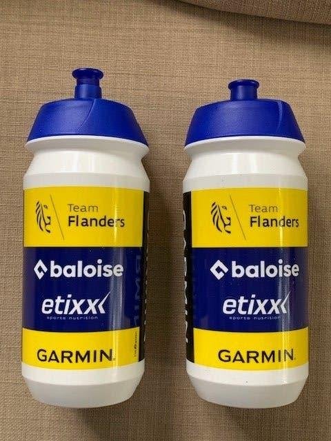 2 bidons team flanders-baloise 2026, Ophalen of Verzenden, Zo goed als nieuw