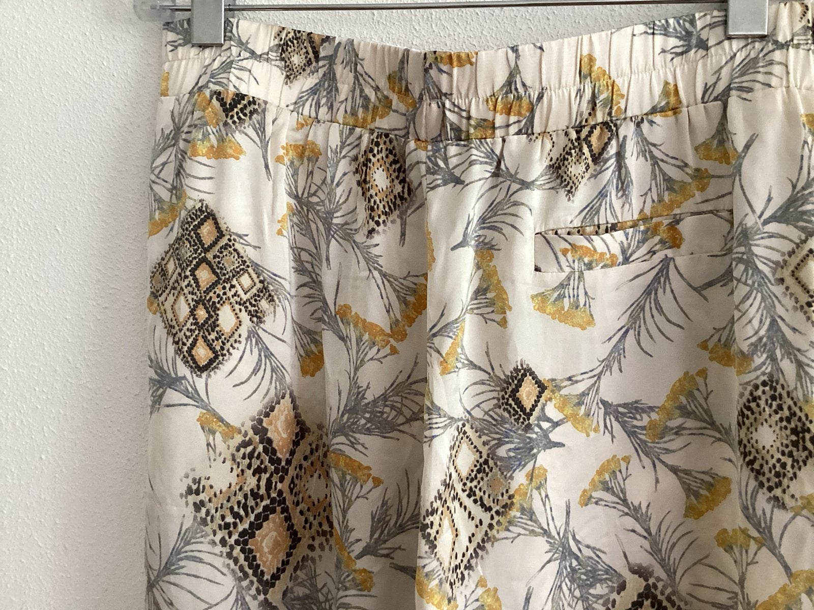 NIEUW Norah set: Blouse (40) & Broek (38) met print, Ophalen of Verzenden, Gedragen, Maat 38/40 (M), Wit