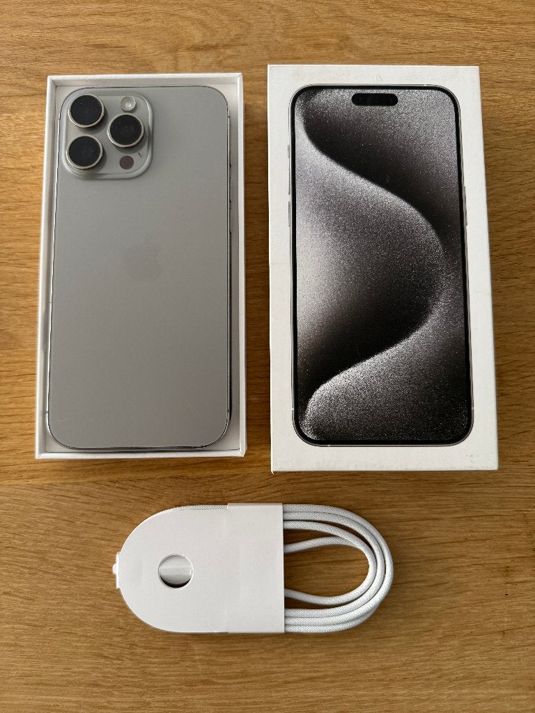 iPhone 16 Pro Max 256GB Natural Titanium - Nieuwstaat, IPhone 16 Pro Max, Zo goed als nieuw, Zonder simlock, Zonder abonnement