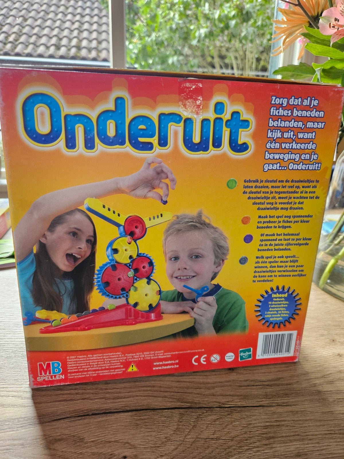 Onderuit - Compleet en in nette staat, Een of twee spelers, Ophalen of Verzenden, Gebruikt, MB Spellen