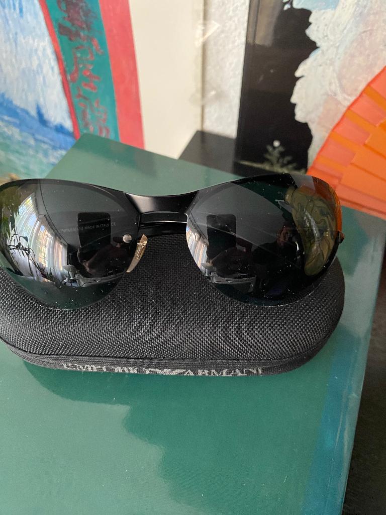 Emporio Armani dames zonnebril.Nieuw in koker., Ophalen of Verzenden, Nieuw, Zwart, Overige merken