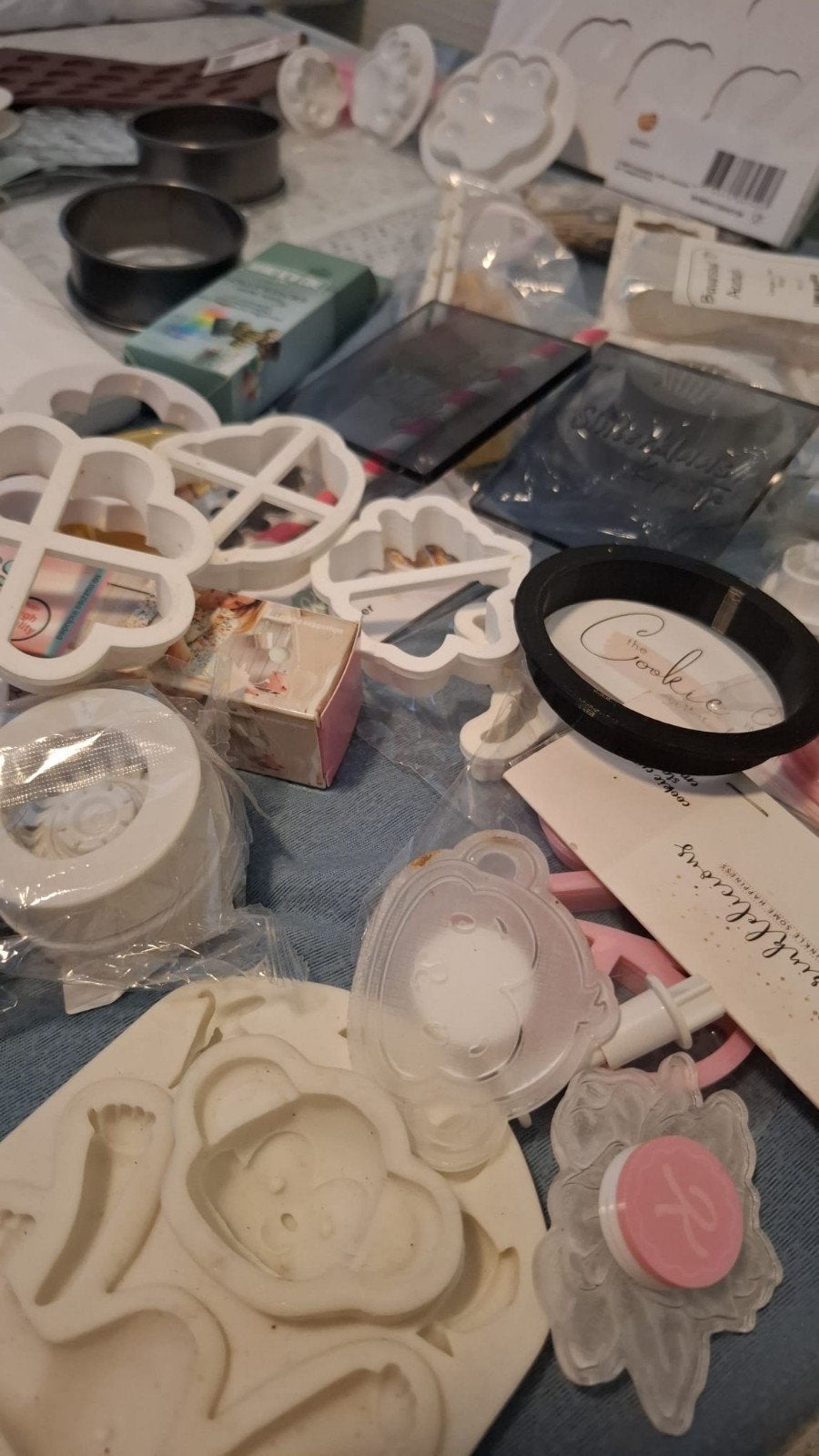 Diverse bakvormen en decoraties voor taarten en cupcakes, Ophalen of Verzenden, Zo goed als nieuw, Taarten of Cupcakes, Bakvorm