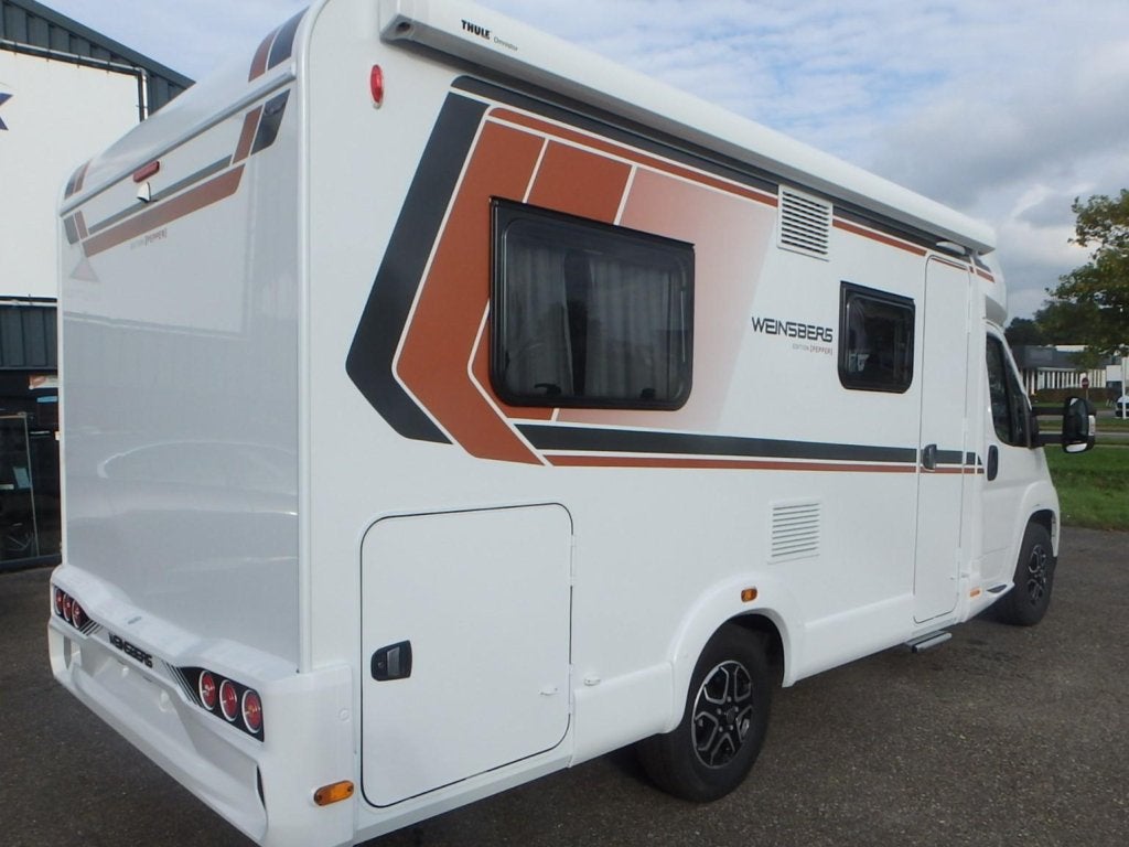 Weinsberg Pepper 600 MF € 5.000,00 KORTING, Caravans en Kamperen, Campers, Automaat, Koelkast, Tot en met 2, 6 tot 7 meter