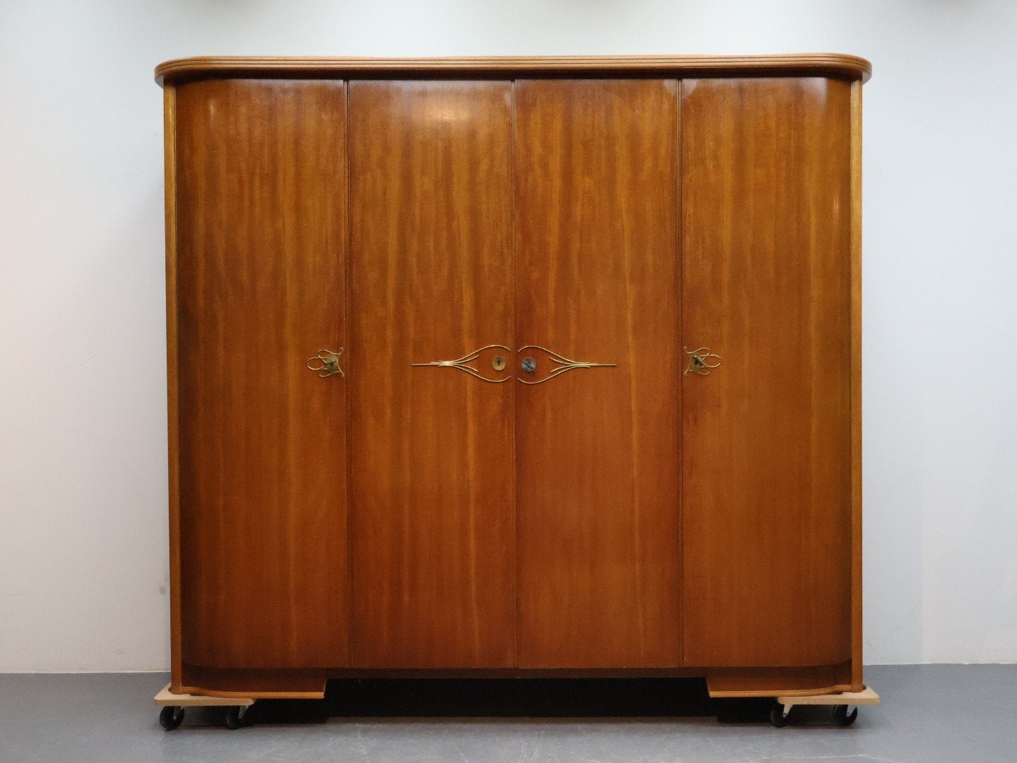 Vintage kledingkast 4 deurs mahonie, Ophalen, Met deur(en), Gebruikt, 200 cm of meer