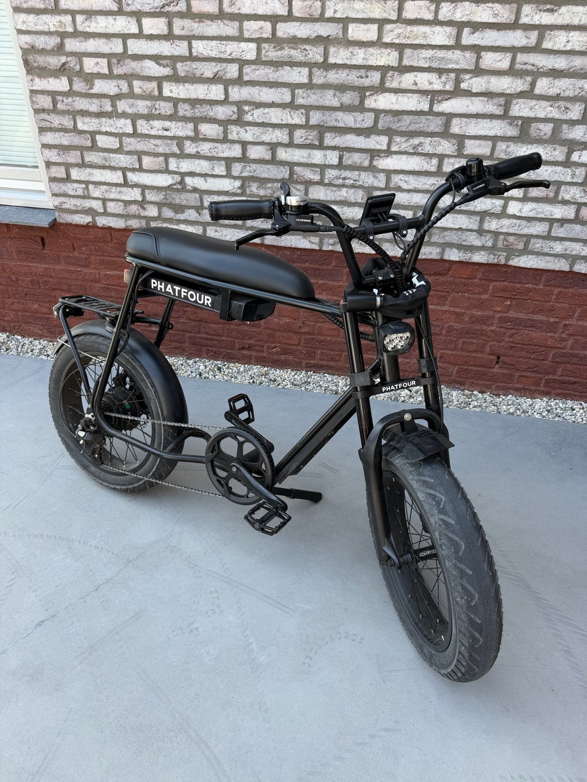 Phatfour E-bike met kinderzitje en oplader, Zo goed als nieuw, Minder dan 47 cm, 50 km per accu of meer, Ophalen