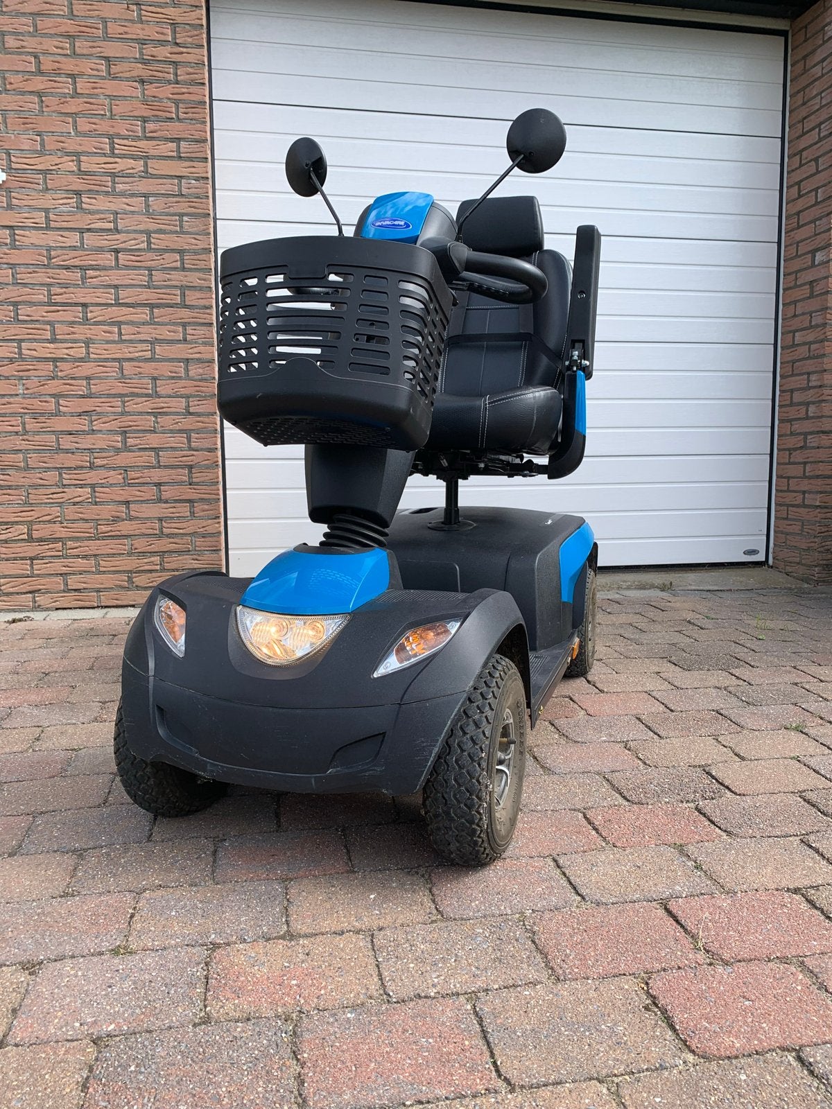 Invacare Comet Pro 4 - 3270Km - met accessoires, Ophalen, Gebruikt, Invacare, 46 km of meer