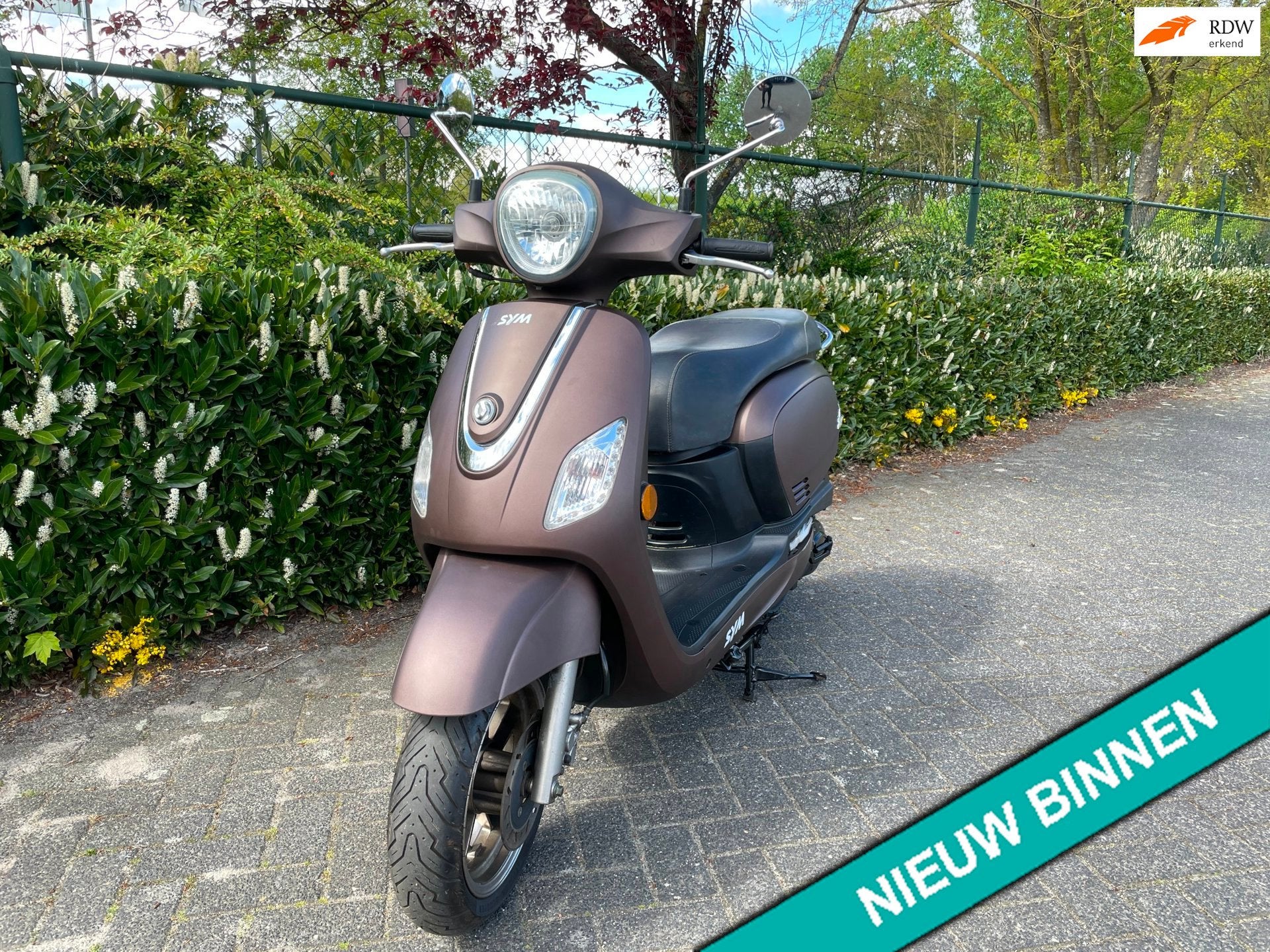 SYM Fiddle 3 EURO3 MAT BROWN LED DAGRIJ BETAAL met in3, SYM, 49 cc, S, Benzine