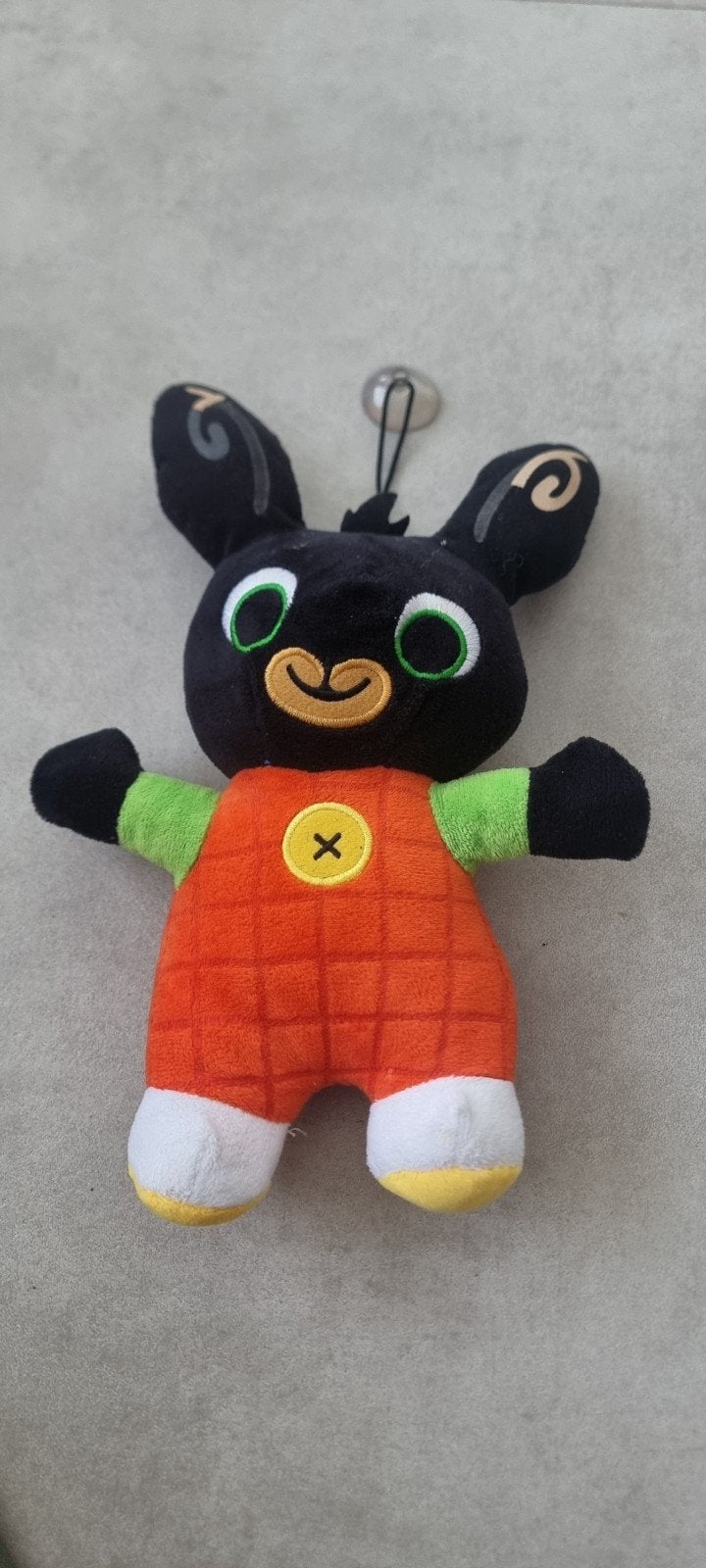 Bing Raamknuffel met zuignap, Kinderen en Baby's, Gebruikt, Overige karakters, Konijn, Zwart