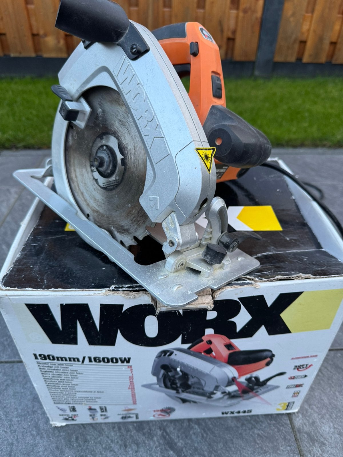 Worx cirkelzaag machine, Doe-het-zelf en Verbouw, Ophalen, Gebruikt, Cirkelzaag, 30 tot 70 mm