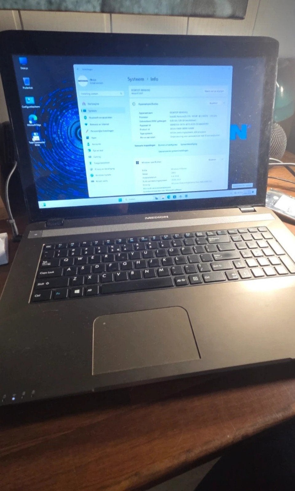 Medion laptop 17" touchscreen/8gb/1000gbHd lees ad aub., Computers en Software, Gebruikt, HDD, 2 tot 3 Ghz, 8 GB