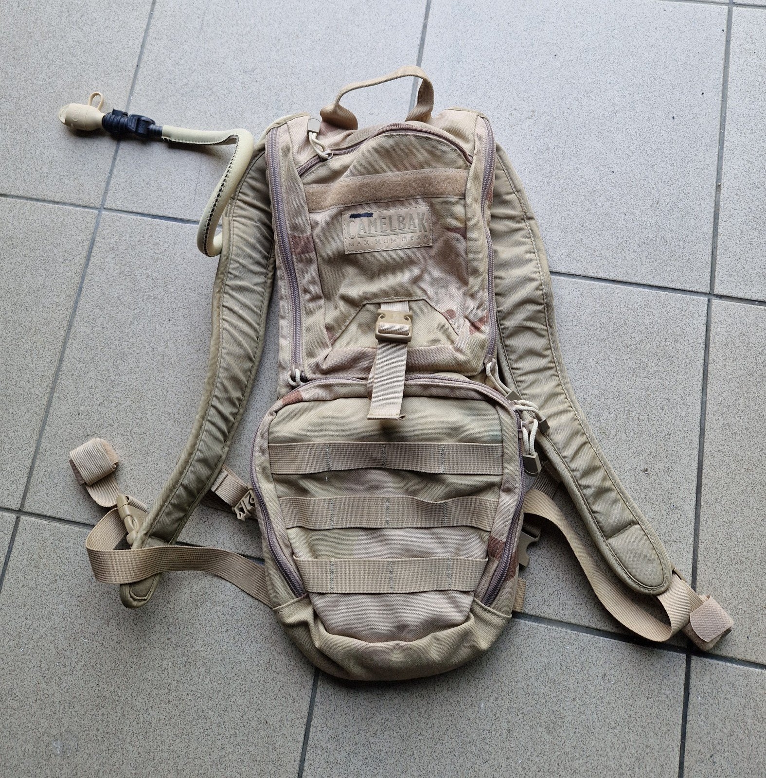 Camelbak 3 liter desert, Sport en Fitness, Bergsport en Wandelen, Ophalen of Verzenden, Zo goed als nieuw, Overige typen