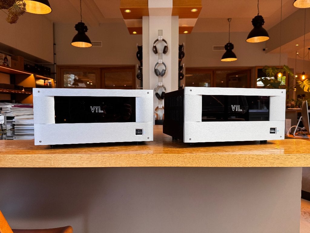 VTL MB125 set van 2 monoblokken (slechts 100 uur gespeeld!), Ophalen, Versterker
