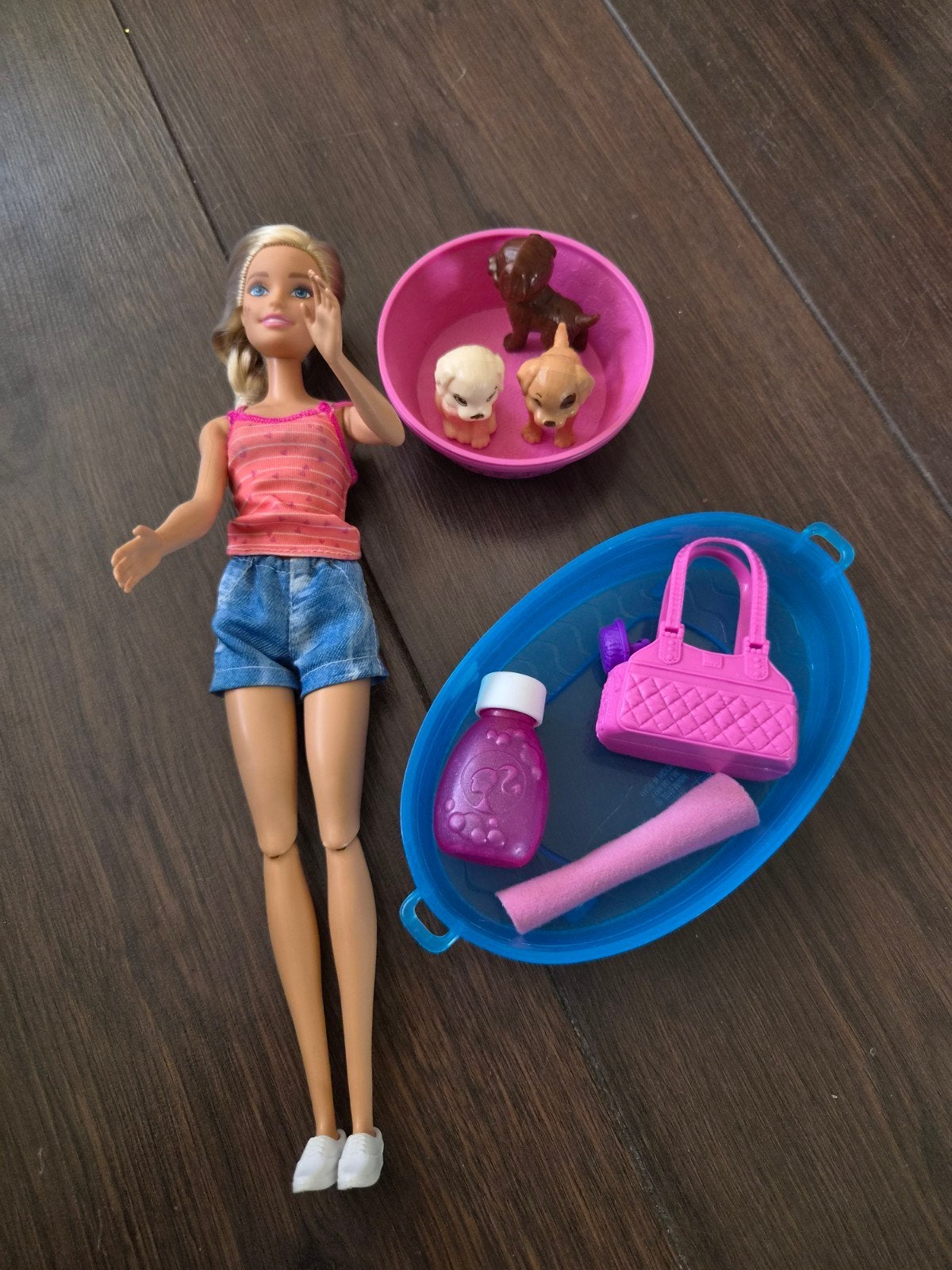 Barbie pop met hondjes, Ophalen, Zo goed als nieuw, Barbie