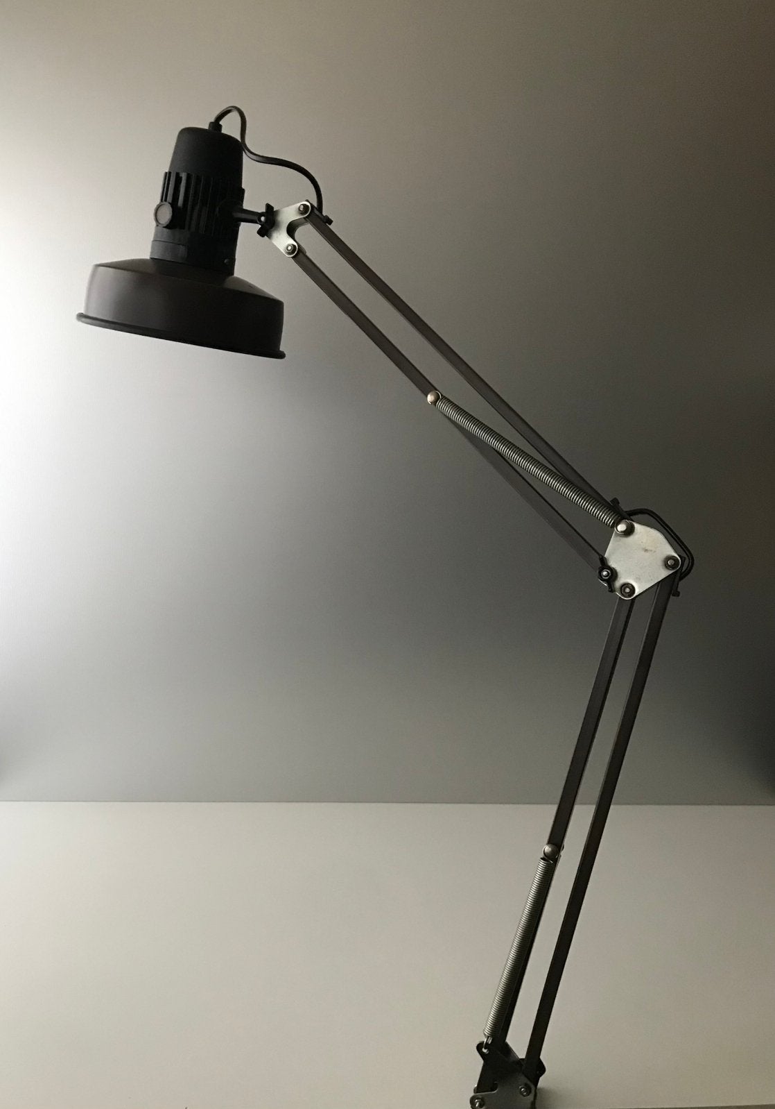 Vrieland architectural desk lamp 80s silence of the lamps, Bureaulamp, Vintage, Metaal, Bruin