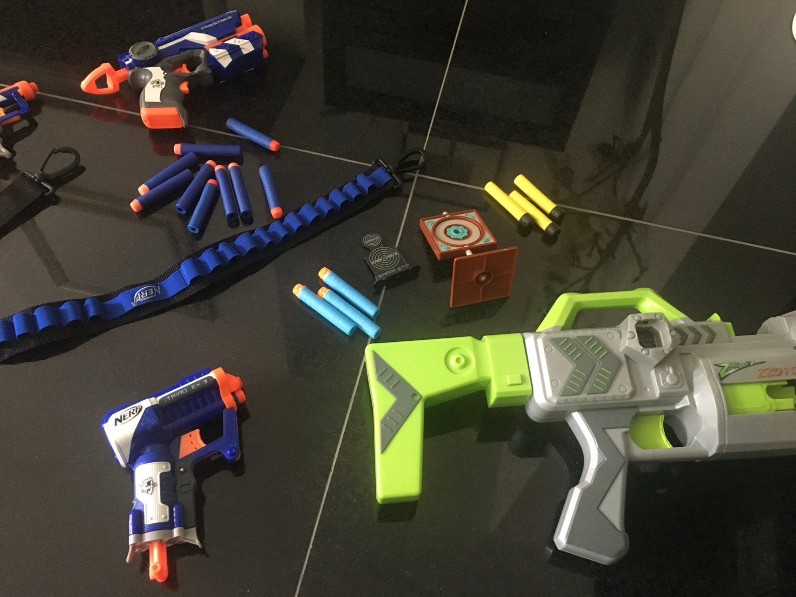 Grote Nerf en Zuru X-Shot Blaster Collectie met Accessoires, Ophalen of Verzenden, Zo goed als nieuw
