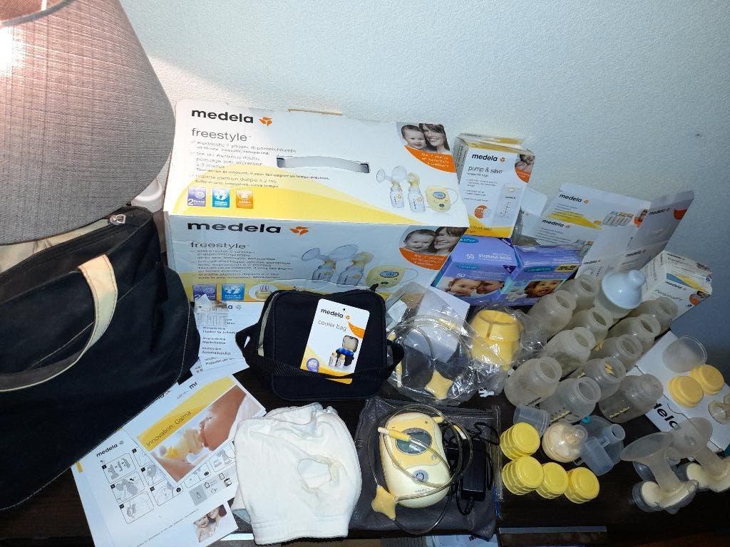 Medela freestyle dubbele elektrische kolf, Kinderen en Baby's, Babyvoeding en Toebehoren, Ophalen of Verzenden, Gebruikt, Borstkolf