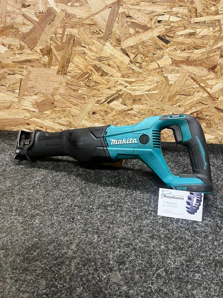 Makita recipro zaag type djr 186 metdefect aan de aansluitin, Doe-het-zelf en Verbouw, Gereedschap | Zaagmachines, Gebruikt, 70 mm of meer