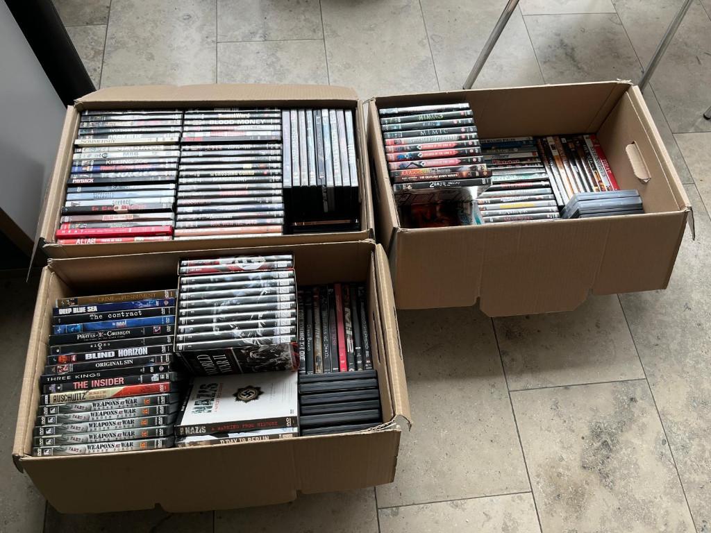 237 speelfilms op DVD en verscheidene documentaires, Alle leeftijden, Ophalen, Gebruikt