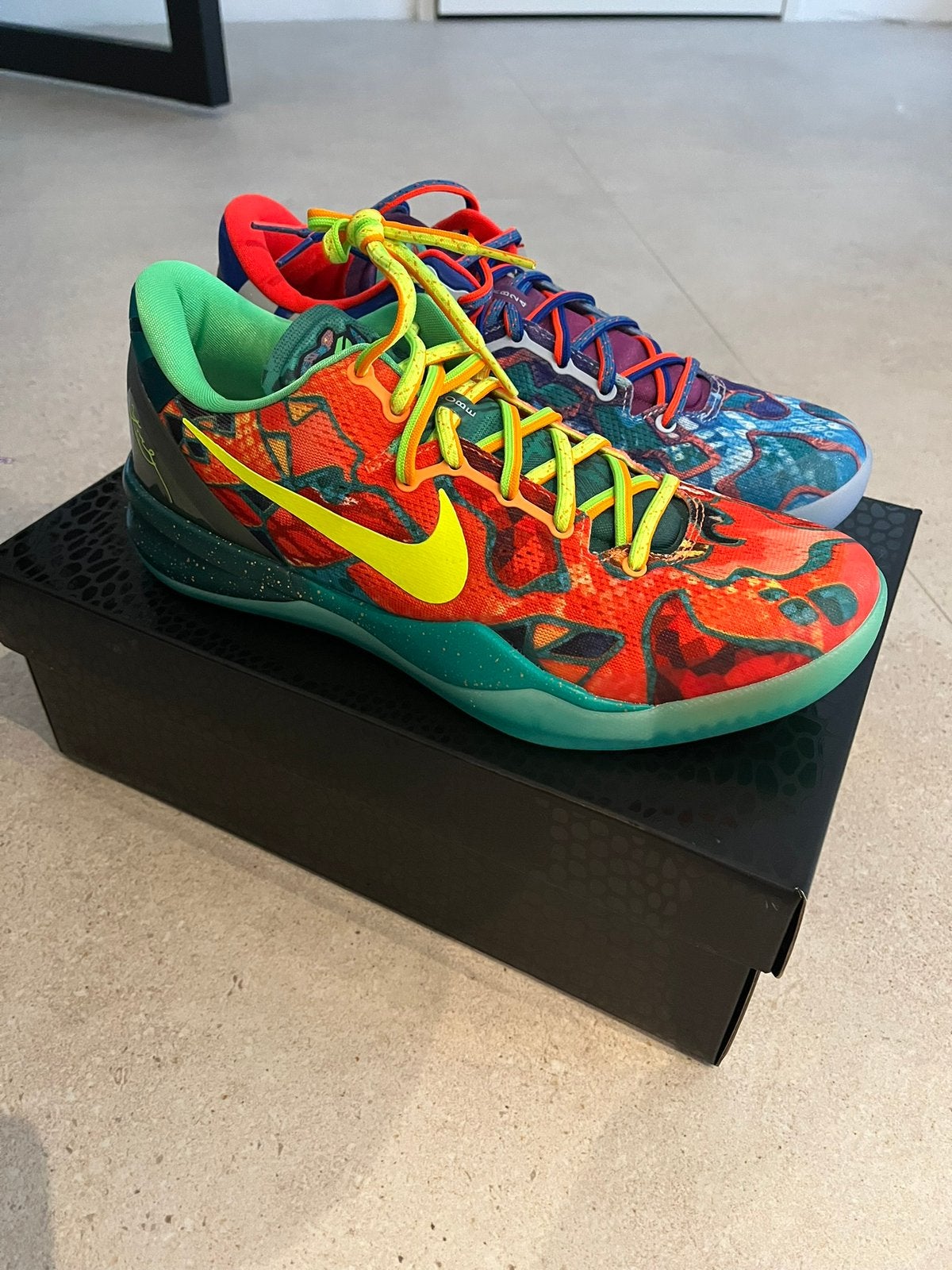 What The Kobe 8 protro Nike (2025) maat 44, Ophalen of Verzenden, Nieuw, Sportschoenen