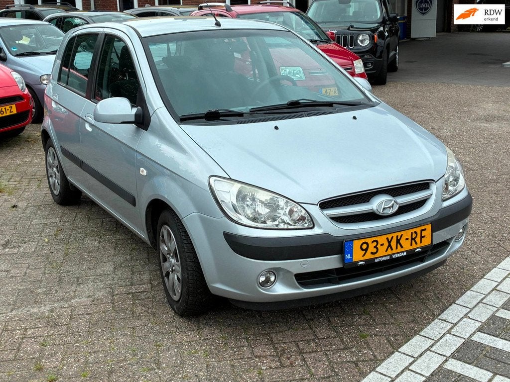 Hyundai Getz 1.4i Active Joy NIEUWE APK /NETTE STAAT, Voorwielaandrijving, Zwart, 4 cilinders, Origineel Nederlands