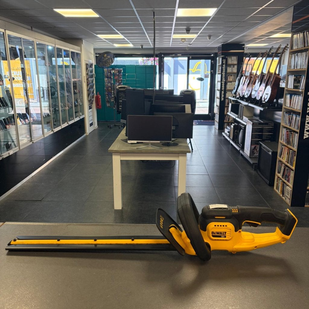 DeWalt DCMHT563 Heggensschaar (body) | Nette staat, Dewalt, Zo goed als nieuw, Support@dewalt.com, 701 E. Joppa Road
Towson, MD 21286
USA