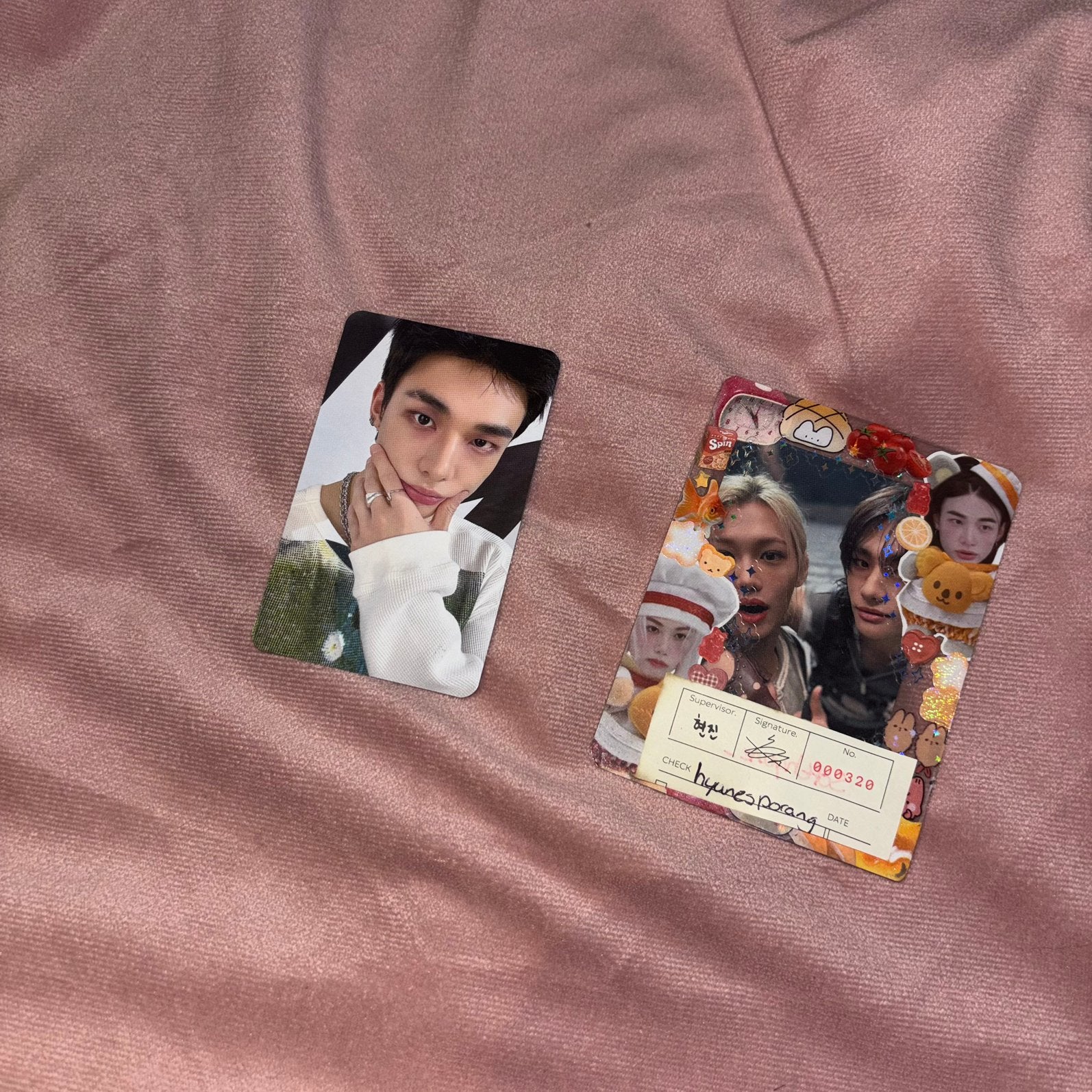 hyunjin celebrate merch online, Verzamelen, Muziek, Artiesten en Beroemdheden, Ophalen of Verzenden, Zo goed als nieuw, Foto of Kaart