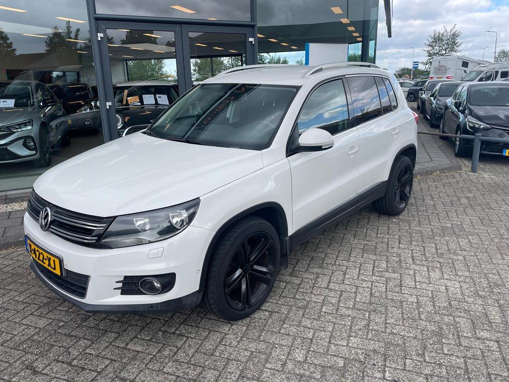 Volkswagen Tiguan 1.4 TSI Comfort&Design 4Motion, 13 km/l, Euro 5, Gebruikt, Zwart