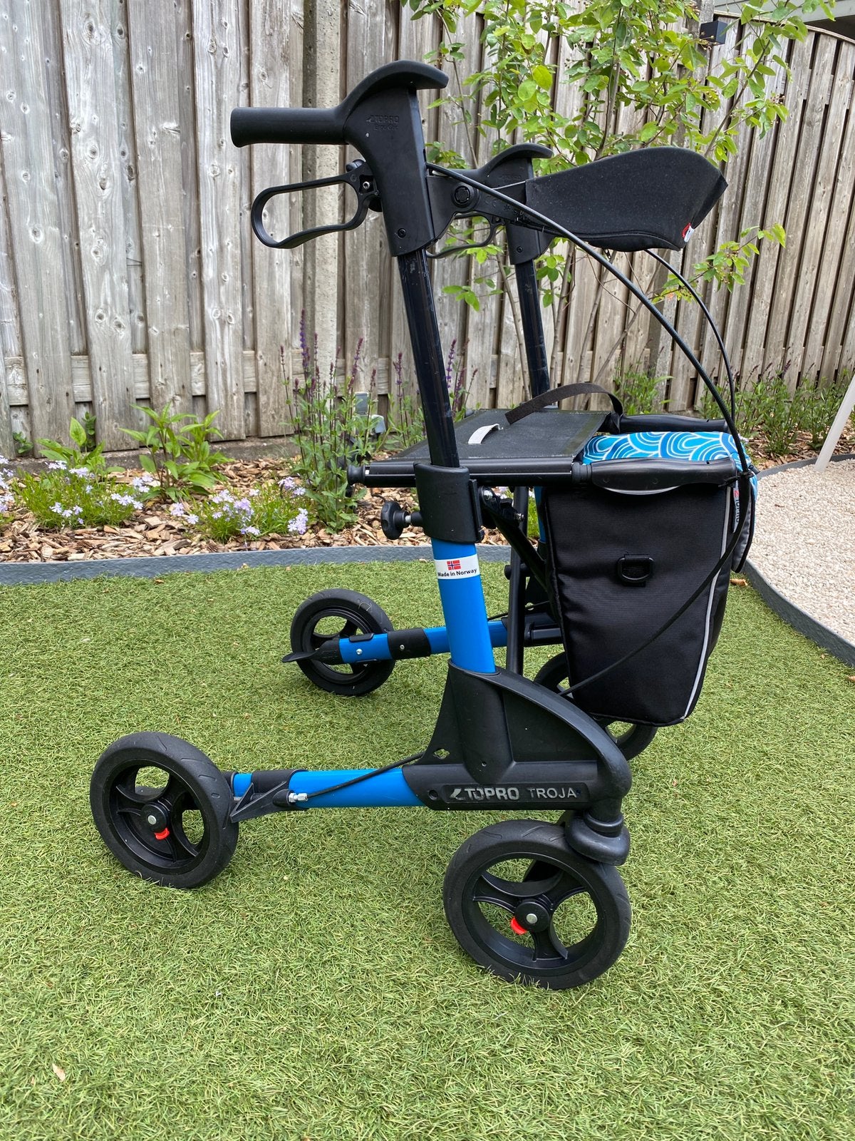 Topro Troja 2G - maat S - rollator met tas en rugband, Diversen, Rollators, Ophalen, Opvouwbaar, Zo goed als nieuw