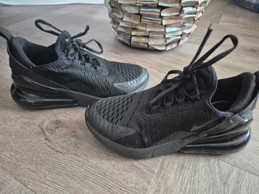 Nike Air Max 270 sneakers in maat 35,5, Ophalen of Verzenden, Gebruikt, Jongen of Meisje, Schoenen