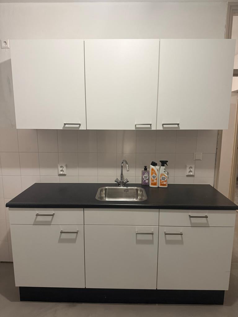 Ongebruikte bribus keuken (al gedomonteerd), Huis en Inrichting, Ophalen of Verzenden, Nieuw, Kunststof, Enkelwandige keuken