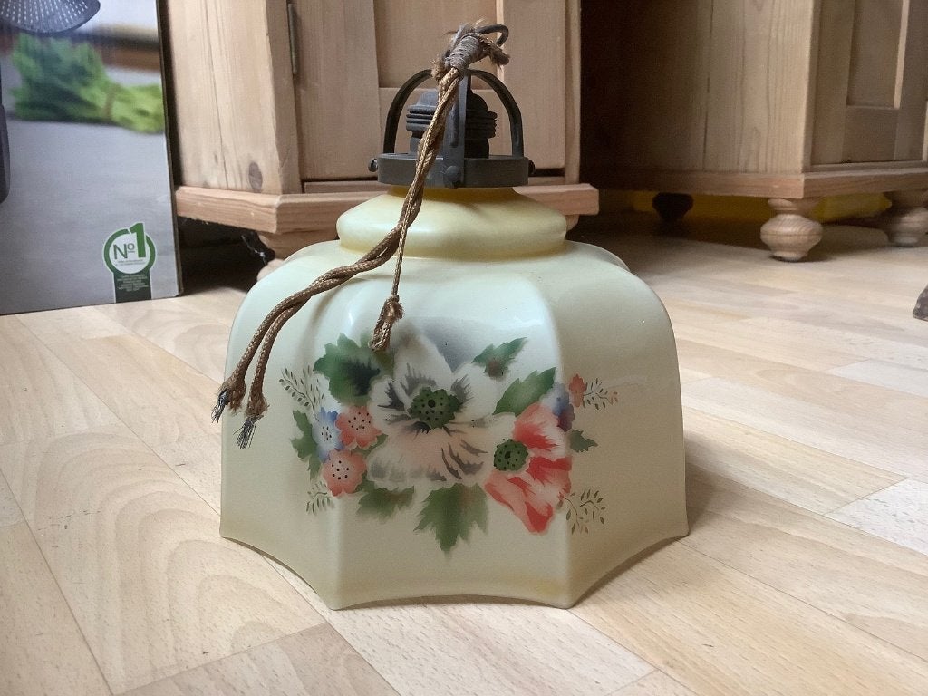 Oud lampenkapje met koperen ophanging - bloem, Ophalen