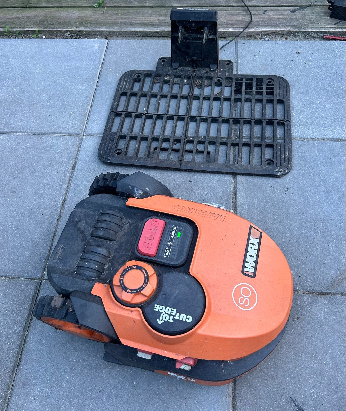 Worx Landroid S0 robotmaaier, Ophalen of Verzenden, Gebruikt, Minder dan 20 cm, Bestuurbaar via app