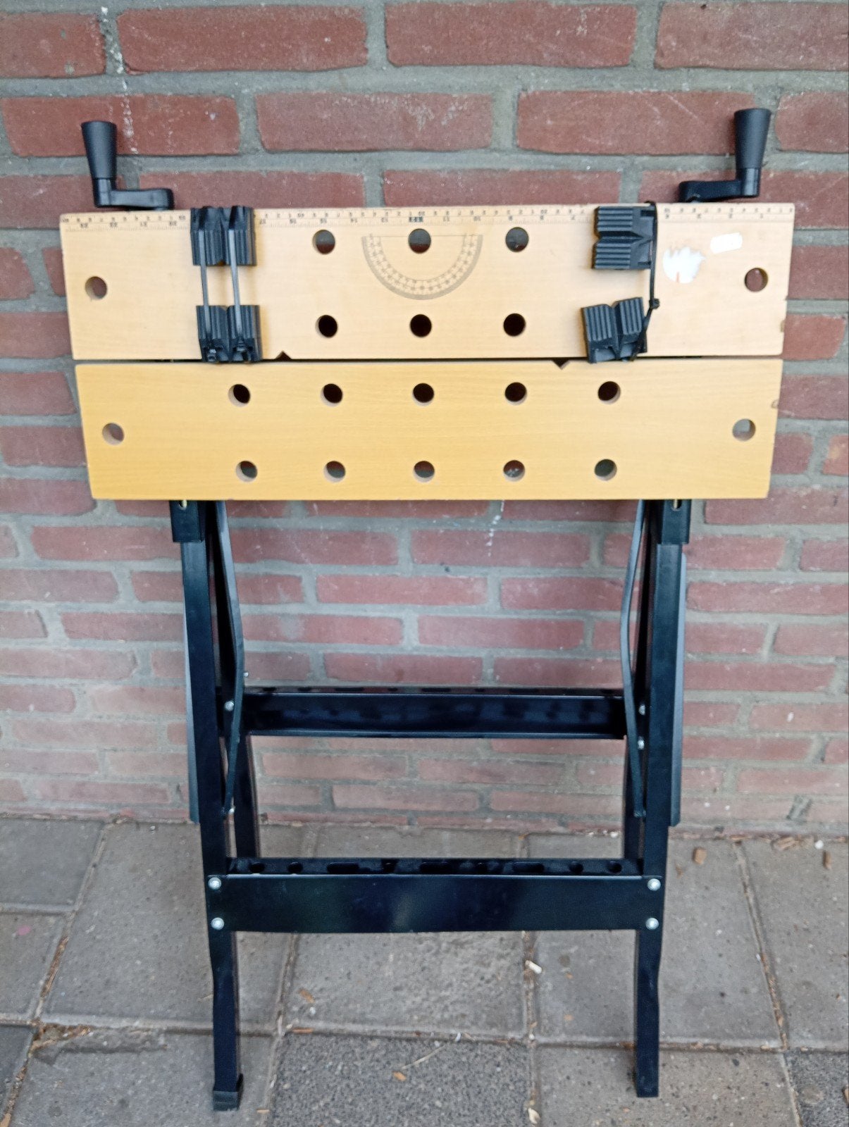 Ongebruikte opvouwbare werkbank / werktafel, Ophalen, Nieuw, 70 tot 120 cm, Bankschroef