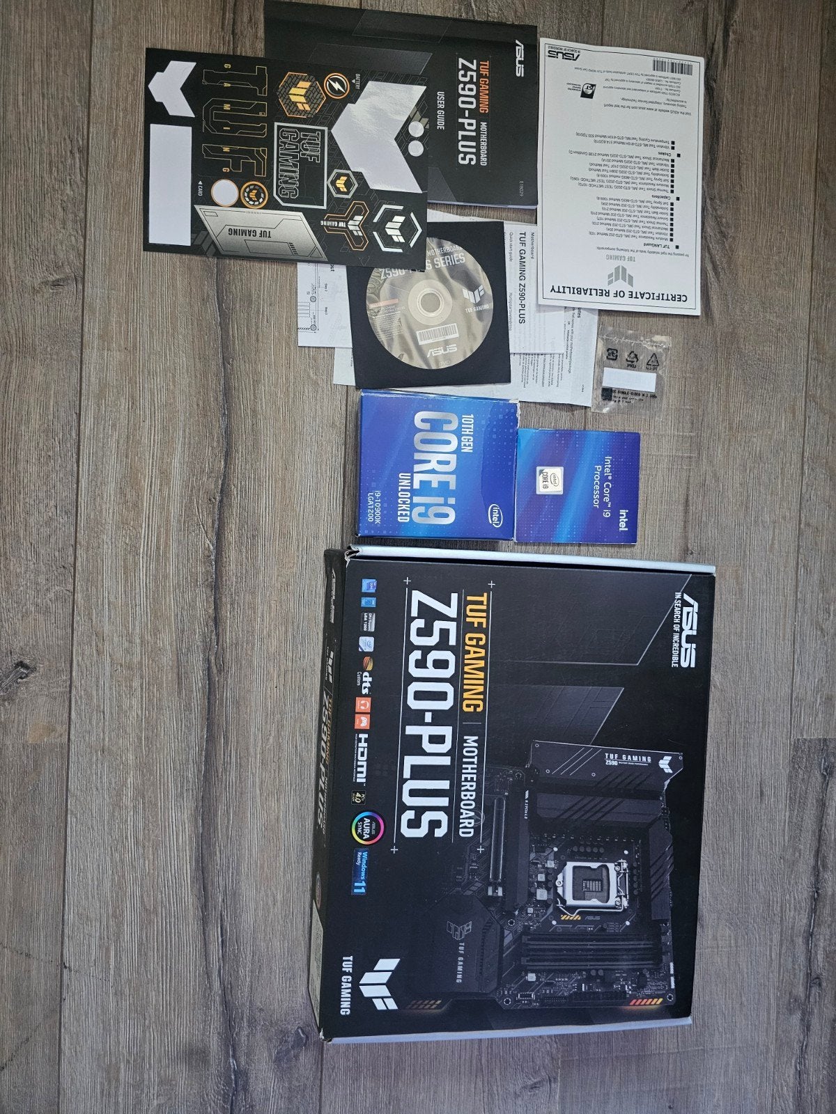 Intel i9-10900K + ASUS TUF Z590-PLUS + 32GB Corsair RGB, Computers en Software, Moederborden, Verzenden, DDR4, Zo goed als nieuw