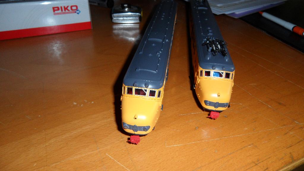 Te koop uit start set gelen hondenkop van de NS NIEUW, Hobby en Vrije tijd, Modeltreinen | H0, Nieuw, NS, Gelijkstroom, Locomotief