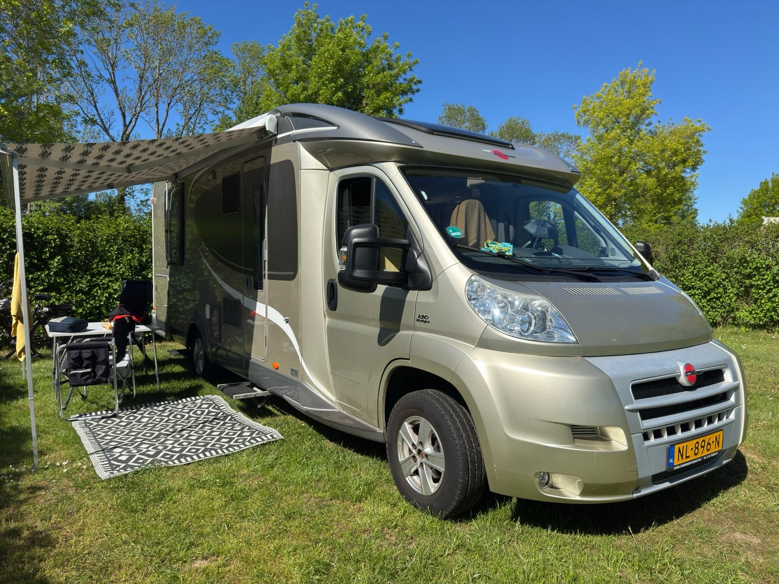 Burstner Privilège t727 Half-integraal Camper, Caravans en Kamperen, Kluisje, Ringverwarming, Afzuigkap, Fiat
