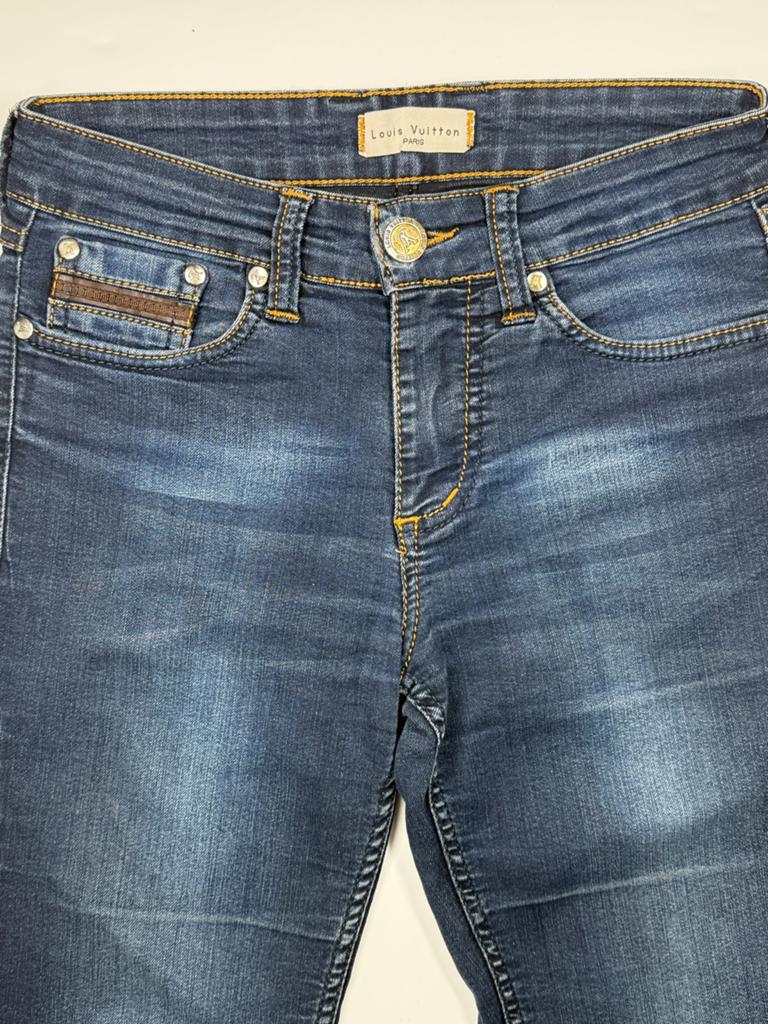 Louis Vuitton Jeans - Donkerblauw - Maat W30-W32, Kleding | Dames, Spijkerbroeken en Jeans, Verzenden, Nieuw, Blauw, W30 - W32 (confectie 38/40)