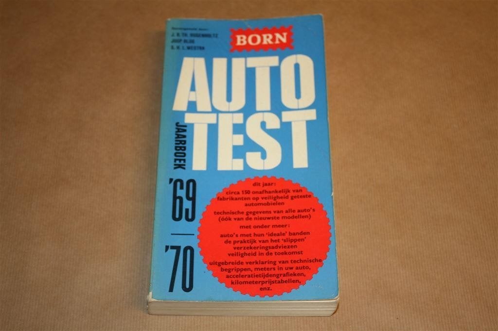 Auto Test Jaarboek - \'69 - \'70, Ophalen of Verzenden, Gelezen, Algemeen
