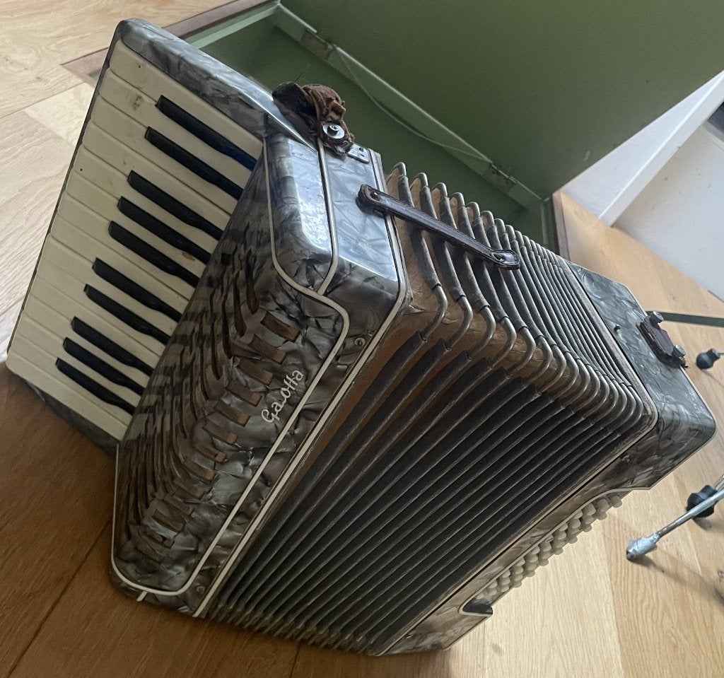 Accordeon Galotta, Gebruikt, 32-bas, Toetsaccordeon, Ophalen