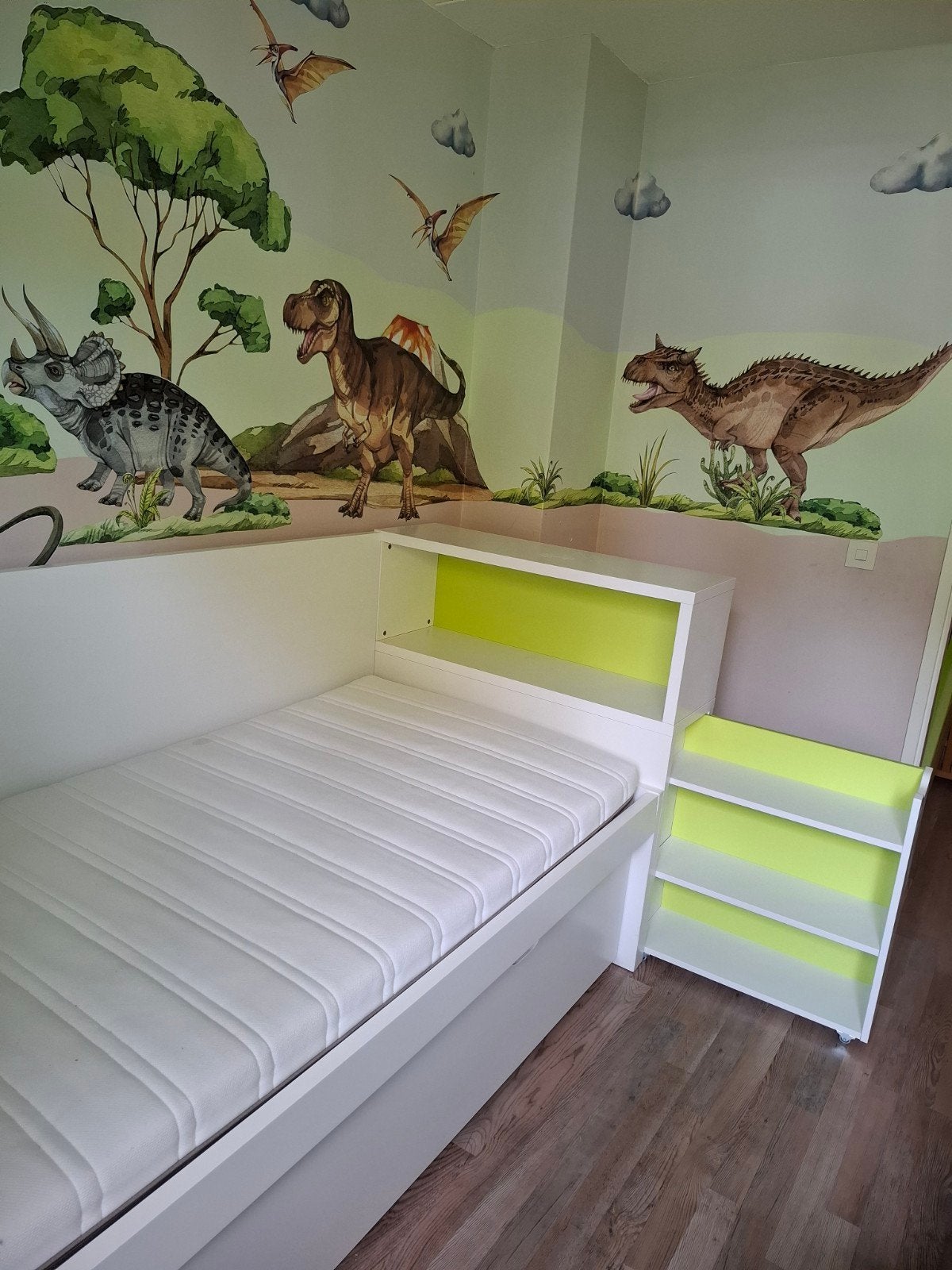 flaxa kinderbed met uitrijdbaar logeerbed en  kastje, Ophalen, 85 tot 100 cm, Gebruikt, Lattenbodem