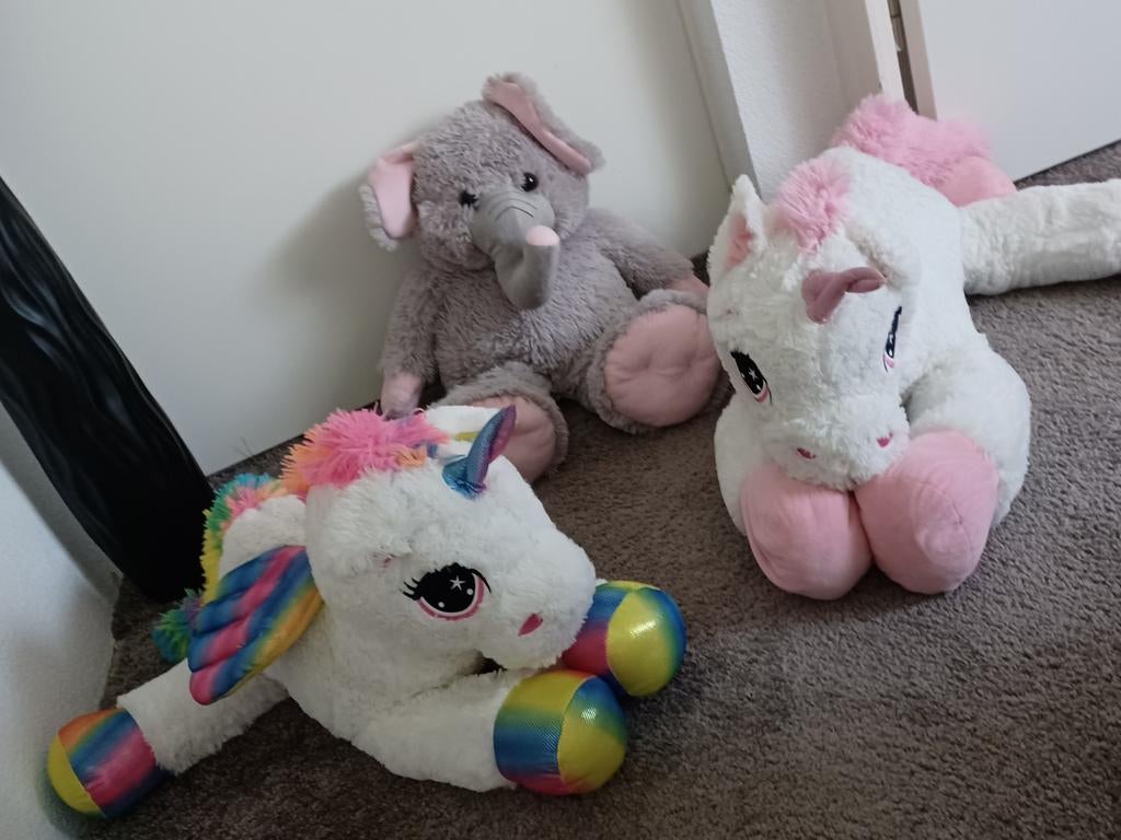 Grote knuffels: 2 eenhoorns en 1 olifant, Gebruikt, Eenhoorn, Ophalen of Verzenden, Middelgroot (20 tot 80 cm)