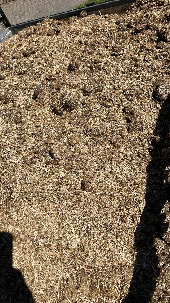 Gratis kar vol paardenmest voor u tuin, Ophalen, Tuinaarde
