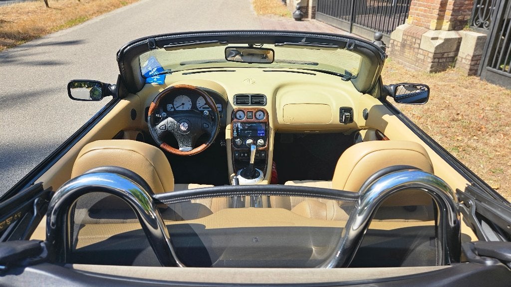 MG TF 1.8 I 120 automaat in nieuwstaat. Groote beurt gehad!, Auto's, Automaat, Dealer onderhouden, Achterwielaandrijving, Beige