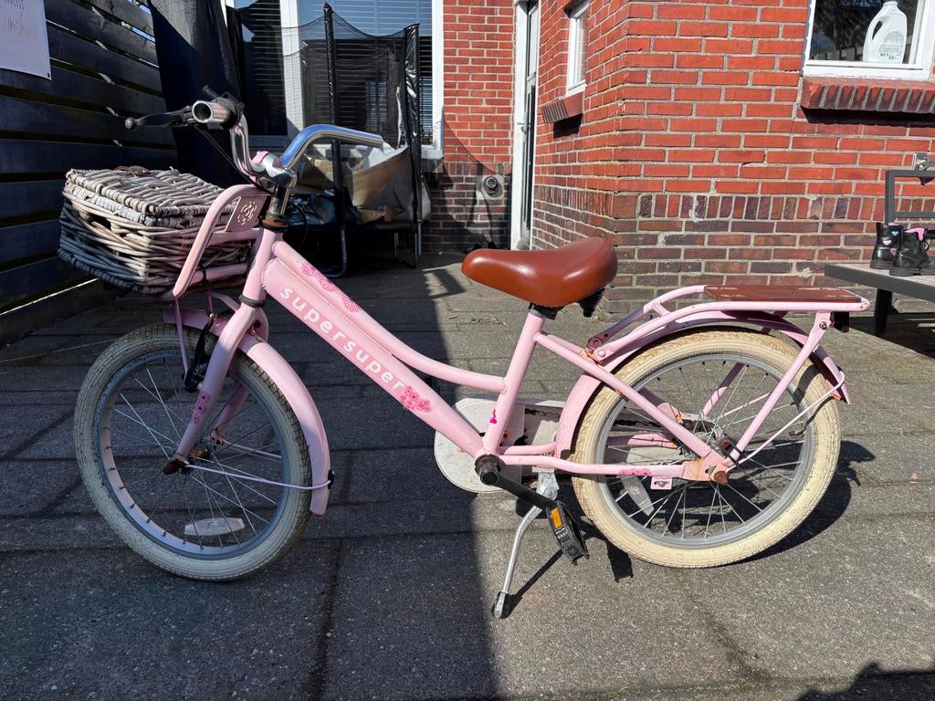 SuperSuper Cooper Bamboo meisjesfiets - 18 inch - roestplekk, Ophalen of Verzenden, Gebruikt, 18 inch